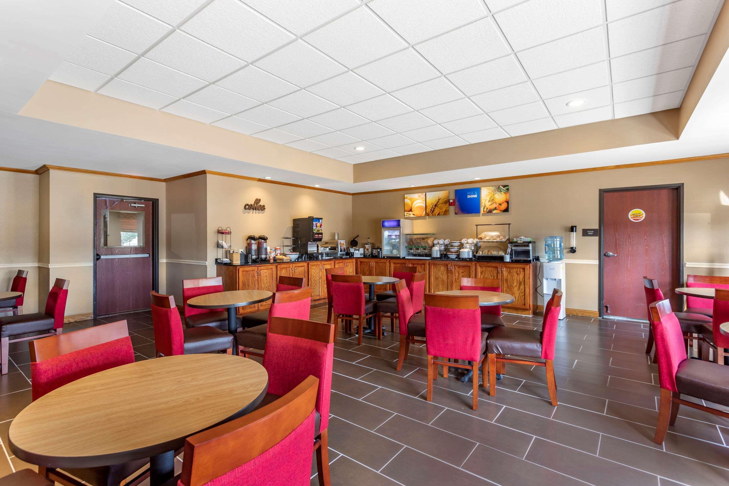 Comfort Inn & Suites Carbondale University Area Exteriér fotografie